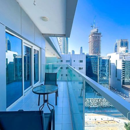 Luxury Stay At Damac Majestine With Balcony & Views Dubai Buitenkant foto