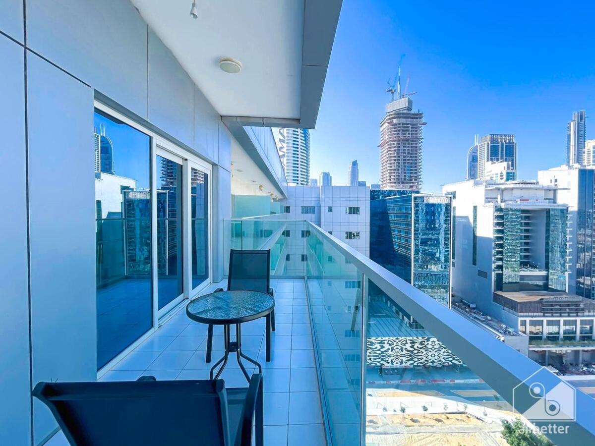 Luxury Stay At Damac Majestine With Balcony & Views Dubai Buitenkant foto