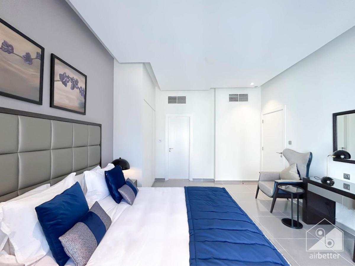Luxury Stay At Damac Majestine With Balcony & Views Dubai Buitenkant foto