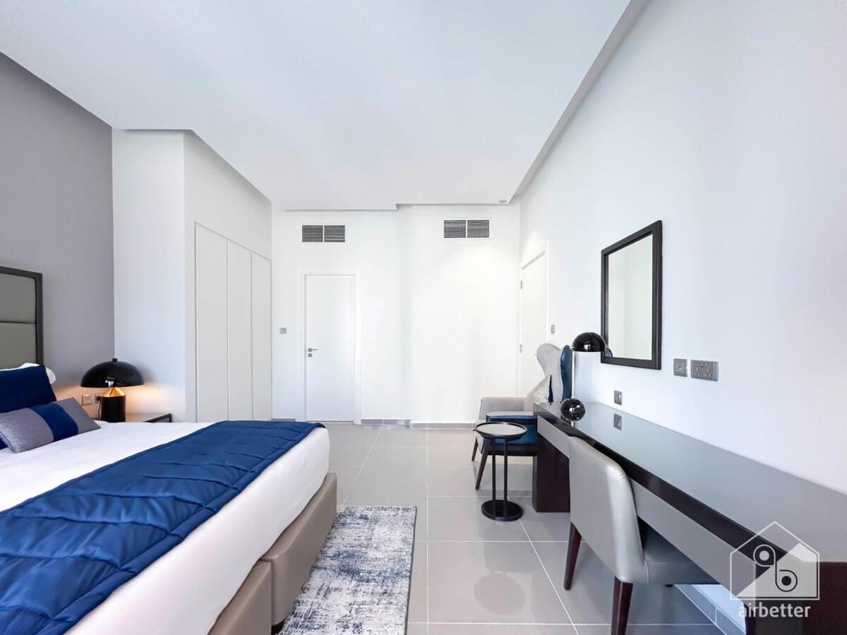 Luxury Stay At Damac Majestine With Balcony & Views Dubai Buitenkant foto