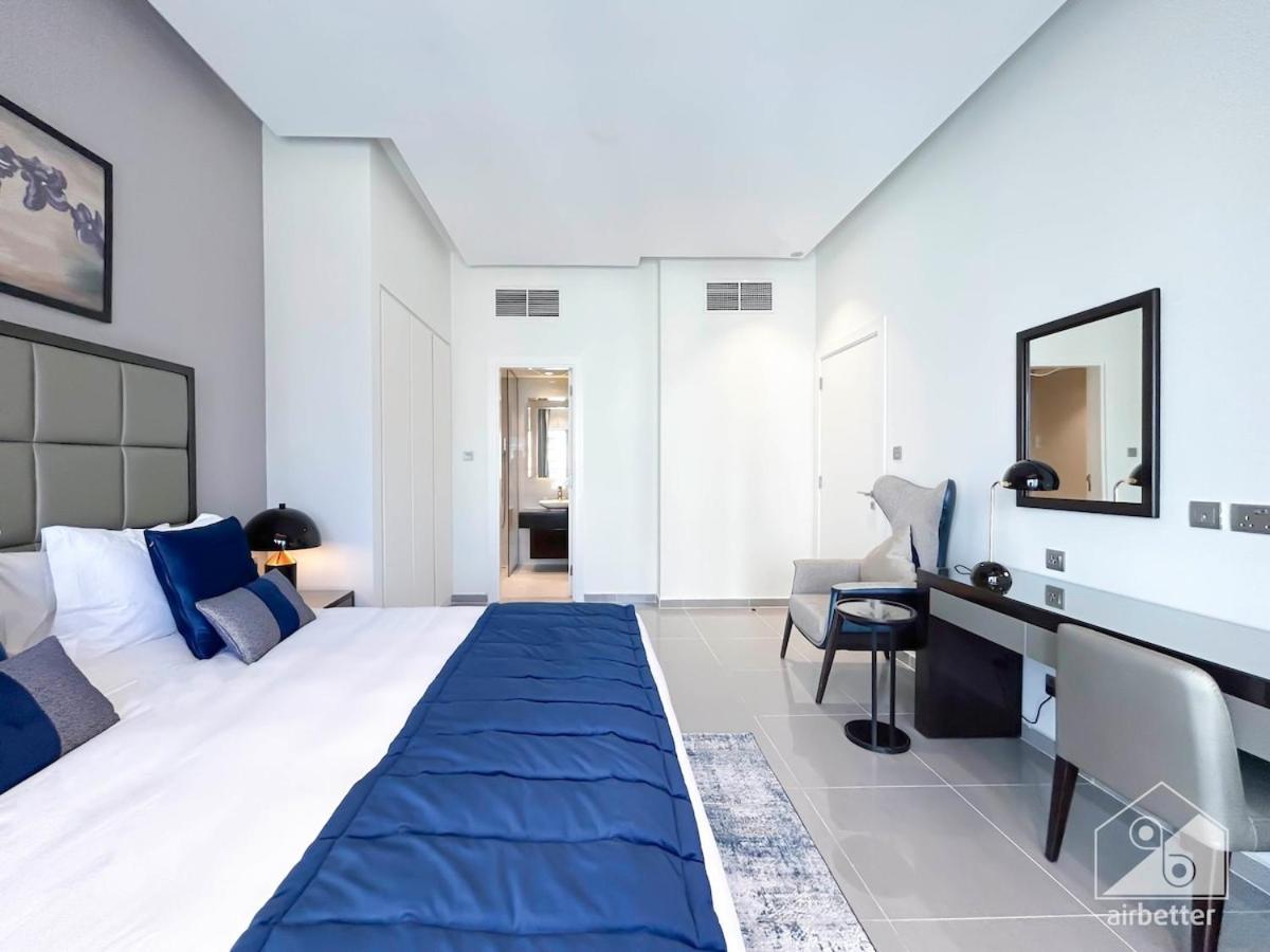 Luxury Stay At Damac Majestine With Balcony & Views Dubai Buitenkant foto