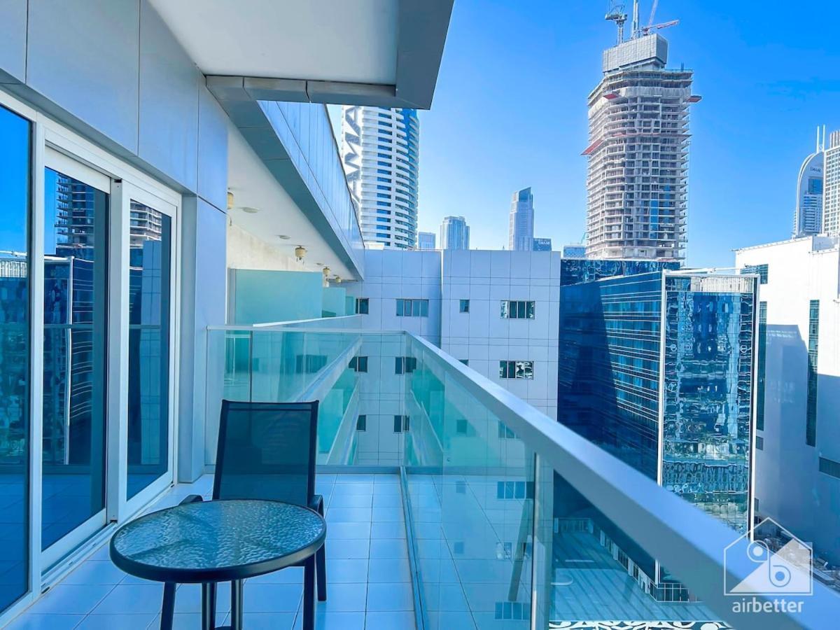 Luxury Stay At Damac Majestine With Balcony & Views Dubai Buitenkant foto